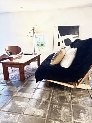 Living area - Central, King Oversized Studio Close to UofA and Gem Show (Tucson)
