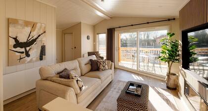 Luxury Boutique Retreat Pet, Grimsby