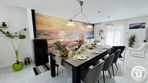 Dining - L'echappee belle: A Pure Well-Being Retreat 2 Minutes from Carcassonne Medieval City (Carcassonne)