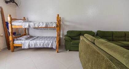 Casa Para 6 Pessoas com Churrasqueira em Peru be