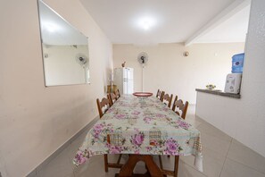 House | 1 bedroom - Casa Para 6 Pessoas com Churrasqueira em Peru be (Peruíbe)