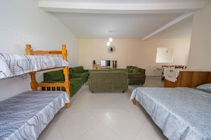 House | 1 bedroom - Casa Para 6 Pessoas com Churrasqueira em Peru be (Peruíbe)