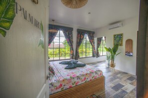 4 slaapkamers, een kluis op de kamer, een strijkplank/strijkijzer, wifi