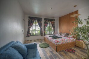 4 slaapkamers, een kluis op de kamer, een strijkplank/strijkijzer, wifi