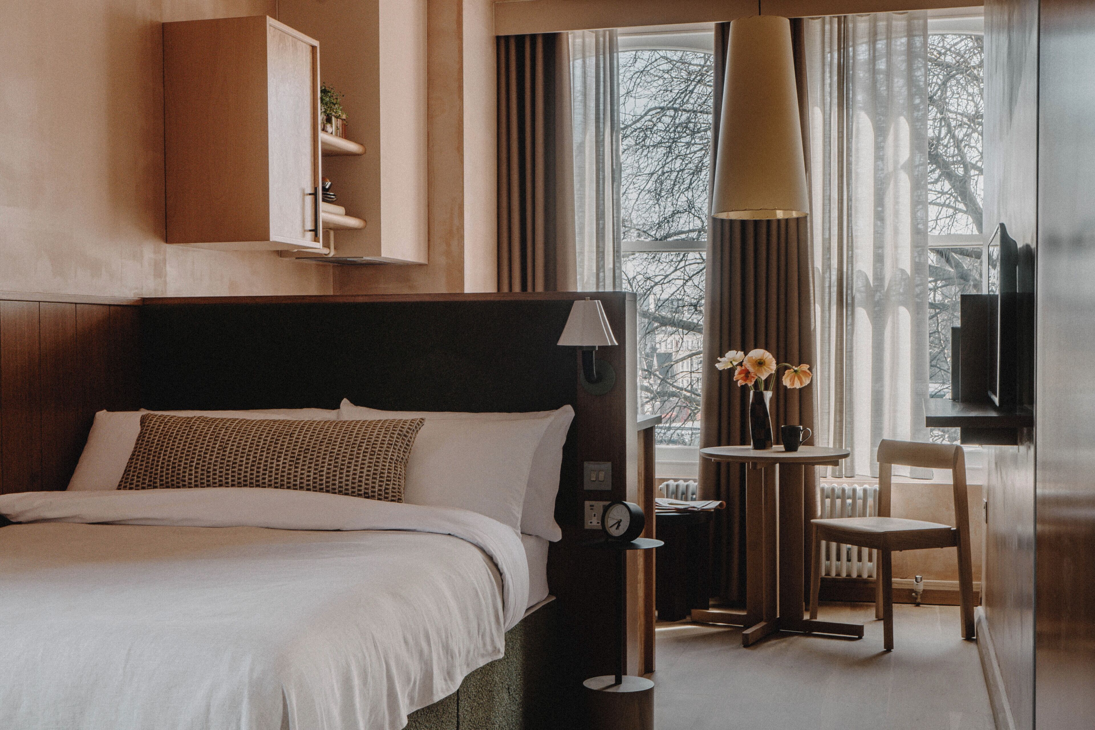 Egyptian cotton sheets, premium bedding, memory-foam beds, desk