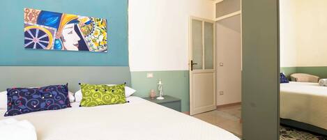 2 Schlafzimmer, Bügeleisen/Bügelbrett