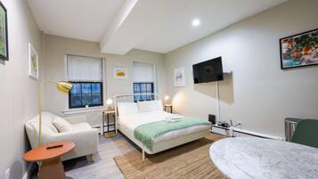 Ferros/tábuas de passar roupa, Wi-Fi, roupa de cama