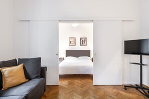 2 bedrooms, desk, iron/ironing board - Easylife - Milano - Lovanio 10 - Brera (Milano)