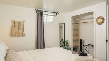 5 Schlafzimmer, Bügeleisen/Bügelbrett, Reisekinderbett, kostenloses WLAN