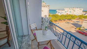 Apartment, 1 Bedroom, Smoking, Balcony | Balcony