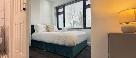 Classic Double Room, Non Smoking, Private Bathroom