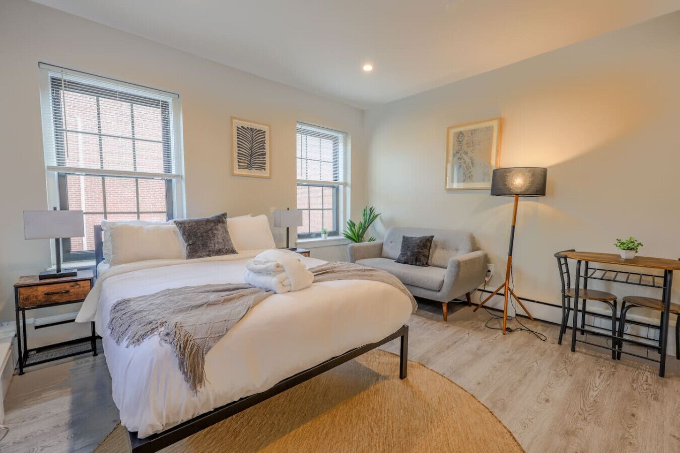 熨斗/熨衣板、WiFi、床单