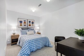 Iron/ironing board, WiFi, bed sheets