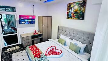 Superior Apartment, Balcony, Beach View | In-room safe, desk, blackout curtains, soundproofing