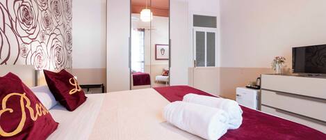 1 bedroom, in-room safe, iron/ironing board