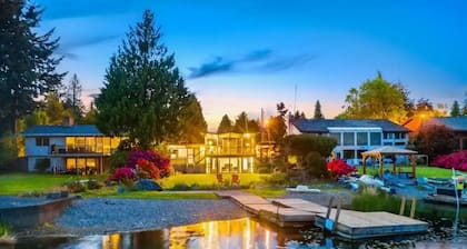 Seattle Lake Front Oasis