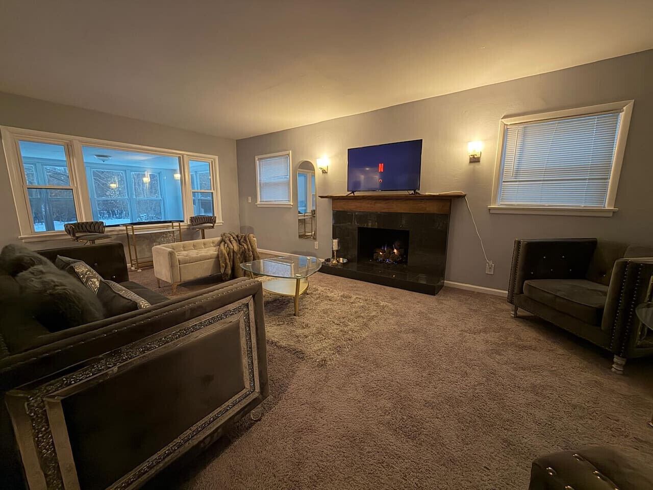 TV, fireplace, stereo
