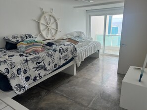 5 slaapkamers, een strijkplank/strijkijzer, wifi, beddengoed