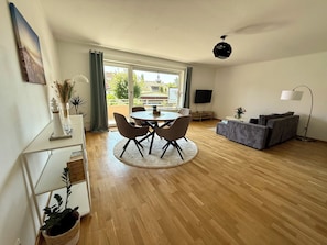 Interior - Vacation apartment in an outstanding location directly on the dyke, promenade & Baltic Sea beach. (Grömitz)