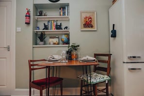 Dining - Snug 1 Bed Apartment in Juniper Green with Parking (Edinburgh)