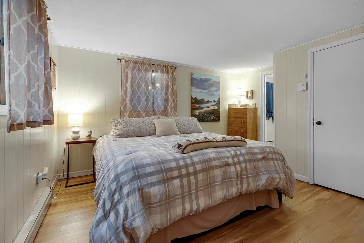 Fer et planche à repasser, Wi-Fi, draps fournis