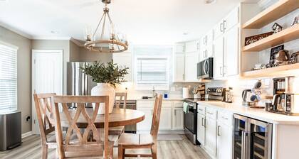 Charming Detached 1BR w/ Fenced Yard & Luxury Finishes