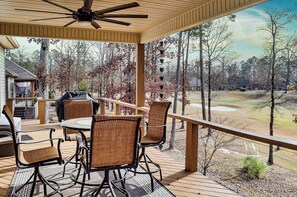 Outdoor dining - 18-962 - 62 Elcano Drive (Hot Springs Village)