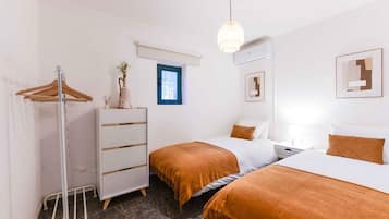 2 bedrooms, WiFi, bed sheets