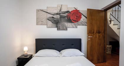 Casa Terra Mia - Two Bedroom House, Sleeps 4