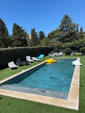 Utomhuspool