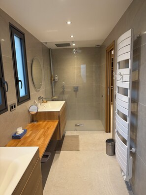 Shower, hair dryer, towels, toilet paper - VILLA M, Swimming pool, Beach on foot (La Croix-Valmer)