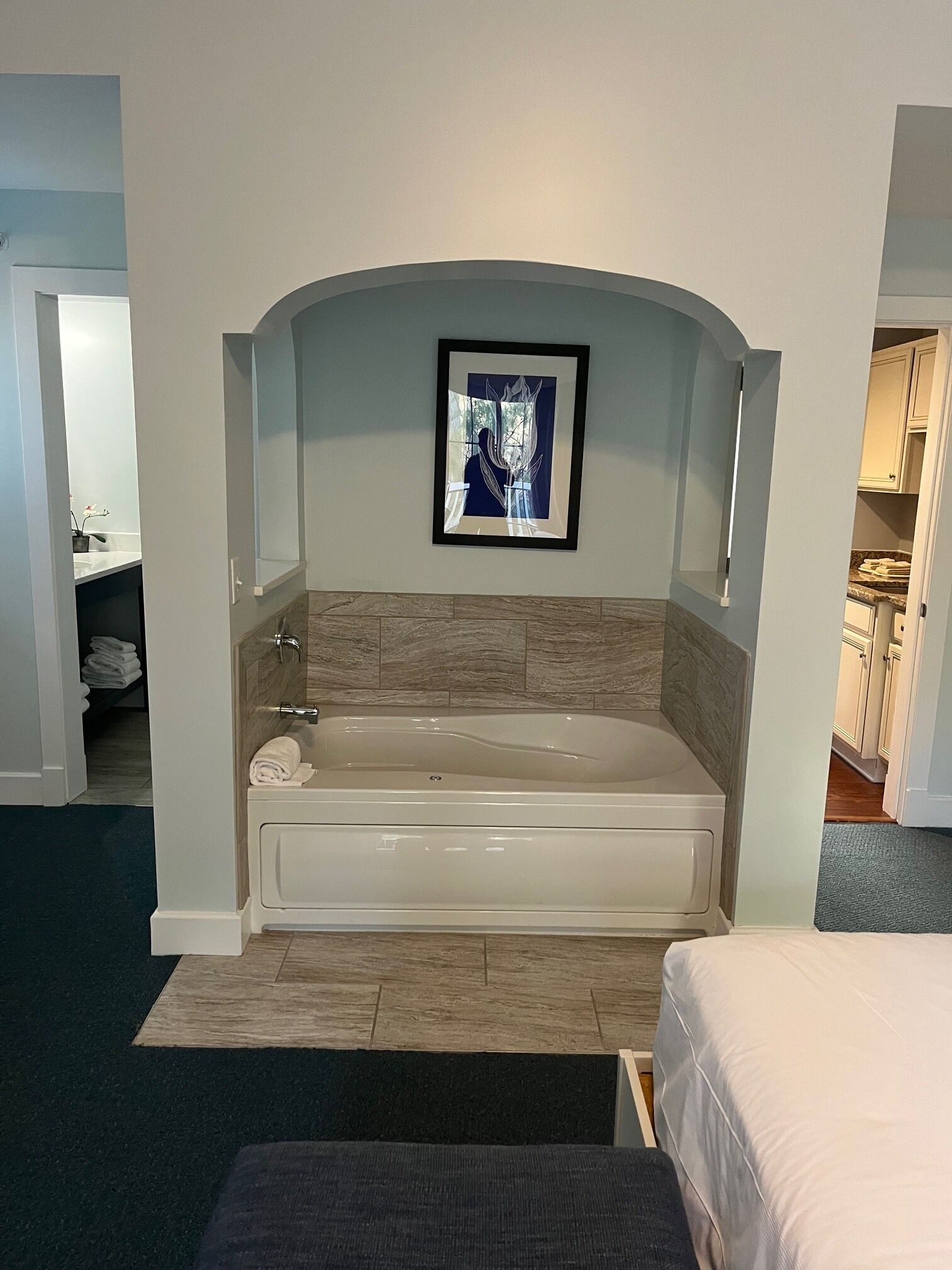 2 chambres, fer et planche à repasser, Wi-Fi, draps fournis