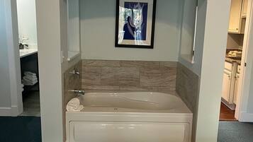 2 chambres, fer et planche Ă repasser, Wi-Fi, draps fournis