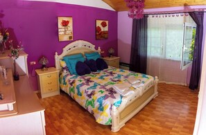 Ferros/tábuas de passar roupa, Wi-Fi, roupa de cama