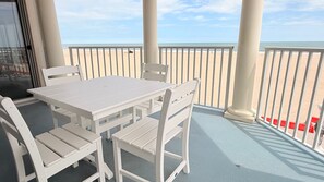 Outdoor dining - 4th-Floor End Unit | Direct Oceanfront at Belmont (Ocean City)