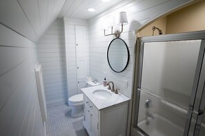 Hair dryer, towels, soap, toilet paper - Easy walk to center of Ellicottville (Ellicottville)