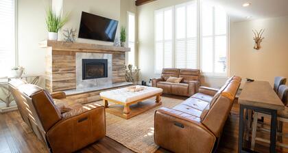 Easy walk to center of Ellicottville