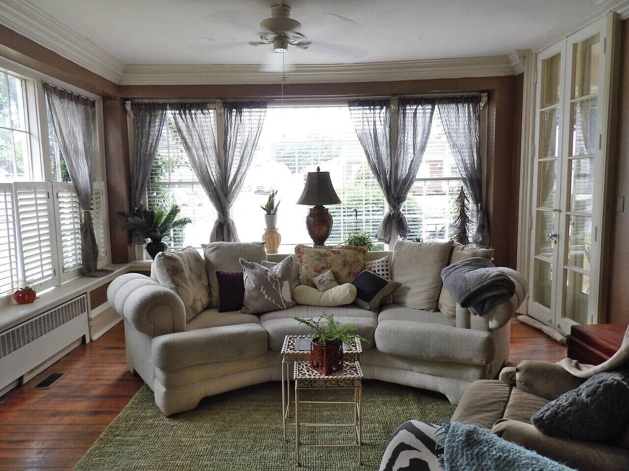 Télévision, cheminée