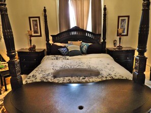 Bureau, Wi-Fi, draps fournis