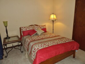 3 bedrooms, WiFi, bed sheets