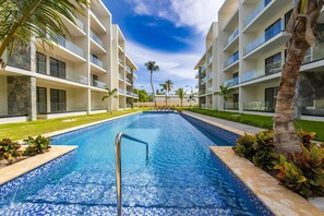 House - Tropical 1BR Retreat Terrace Pool Walk to Beach (Punta Cana)