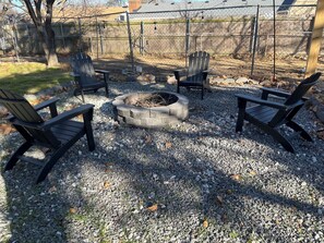 Property grounds - Comfortable Home 3 Bedrooms Near the Rose District Fire Pit + Blackstone Grill (Broken Arrow)