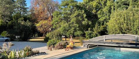 Außenpool (je nach Saison geöffnet)