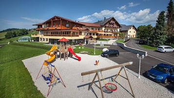 Children's play area - outdoor