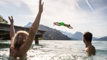 Sæsonbestemt udendørs pool