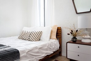 واي فاي وملاءات أسرّة