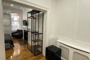 Interior - Modern Central Private Flat No1 – Luxury & Comfort at Trafalgar Square (London)