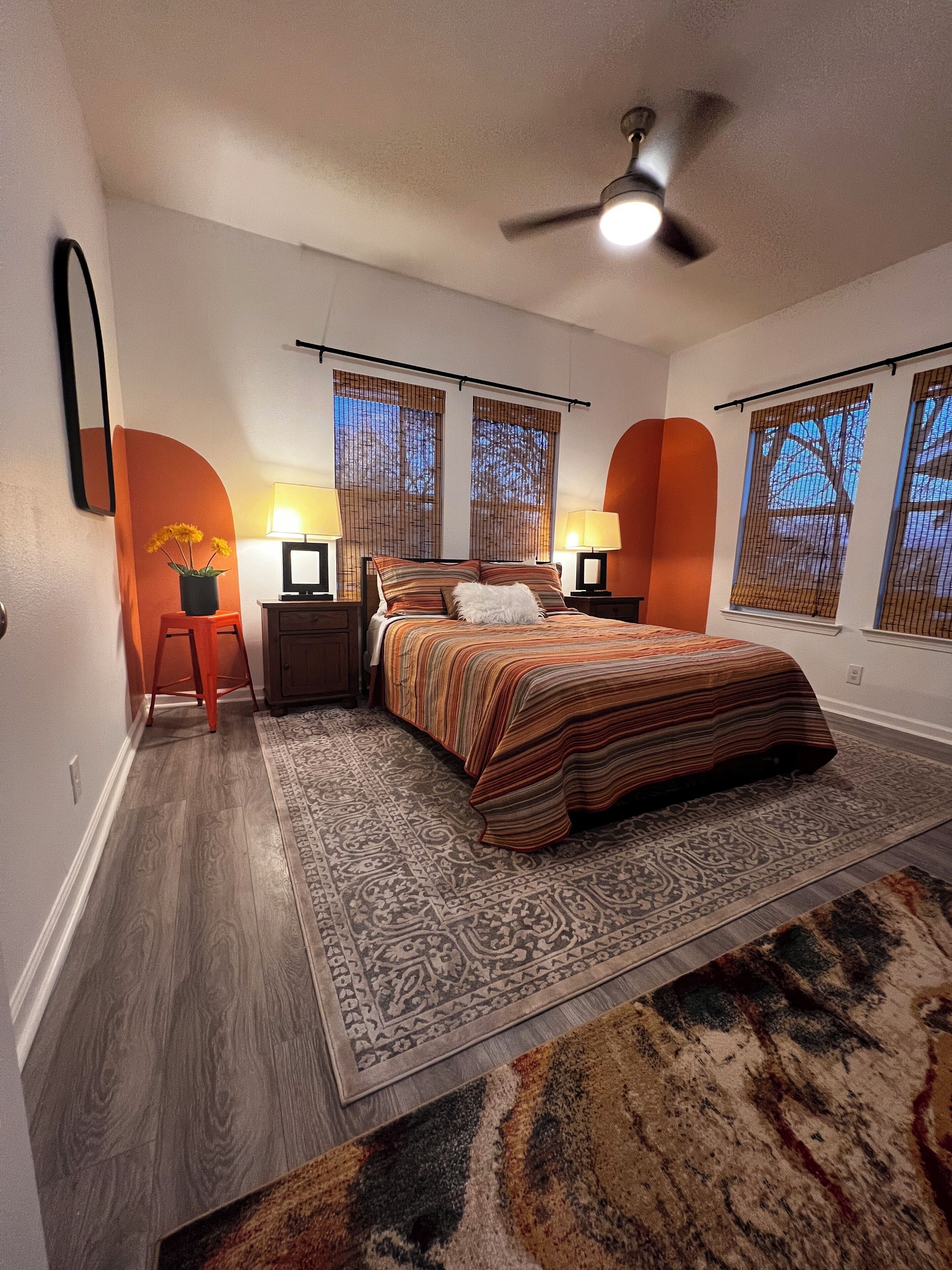 3 bedrooms, iron/ironing board, WiFi, bed sheets