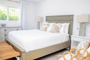 3 Schlafzimmer, Zimmersafe, Schreibtisch, Bügeleisen/Bügelbrett