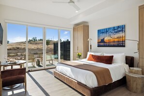 In-room safe, iron/ironing board, free WiFi - Ameyalli Residences  (Midway)